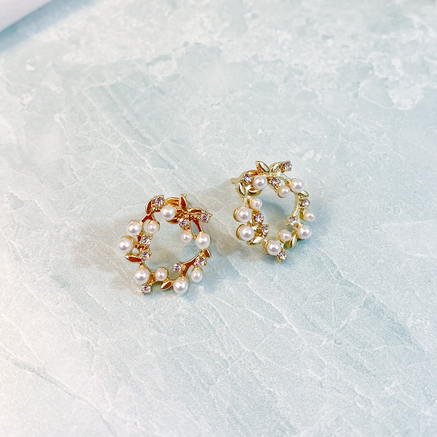Gold and Pearl Wreath Earrings | Stud Earrings